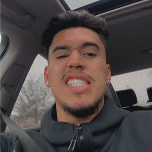 Meet your Posher, Nicholas